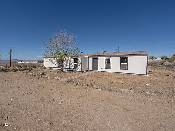 2nd image of 4290 N Smoketree Rd