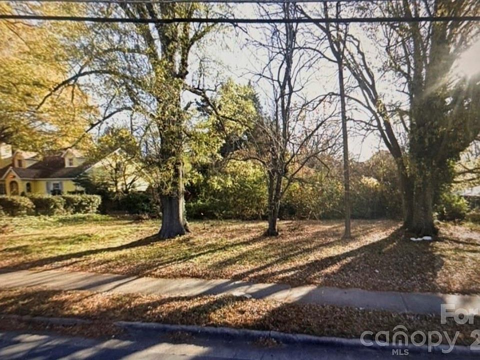 2nd image of 2439 Eastway Dr
