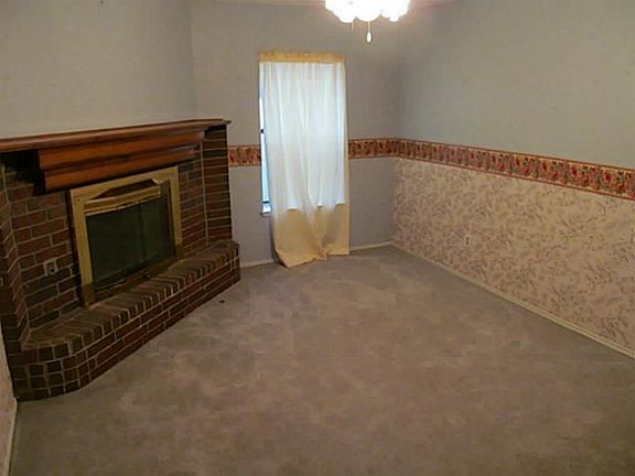 2nd image of 1321 Quapaw Trl
