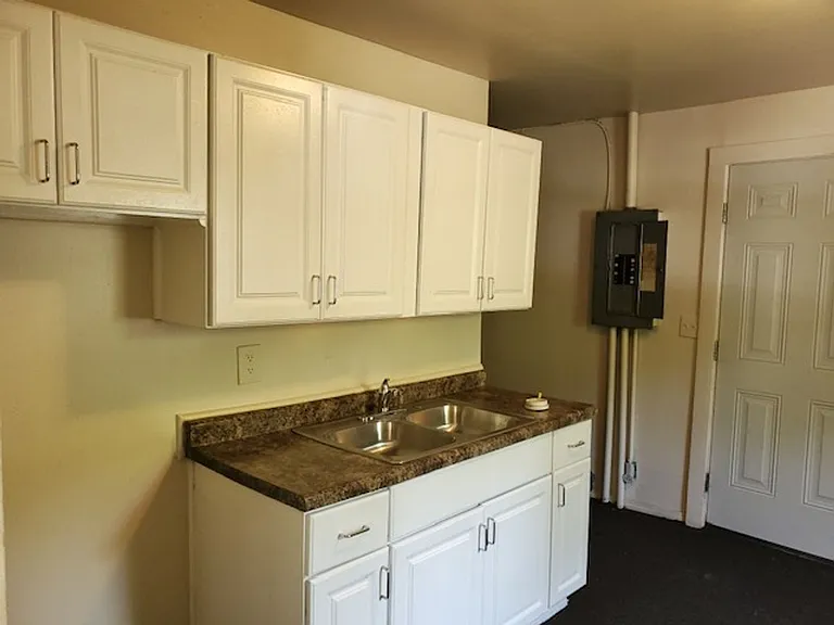 1219 & 1221 Joan Ave — Photo 14