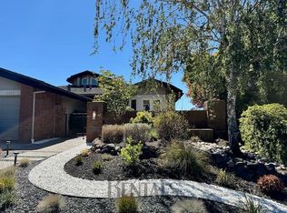 6025 Ridgemont Dr, Oakland, CA 94619