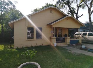 2737 Stuart Dr, Fort Worth, TX 76104