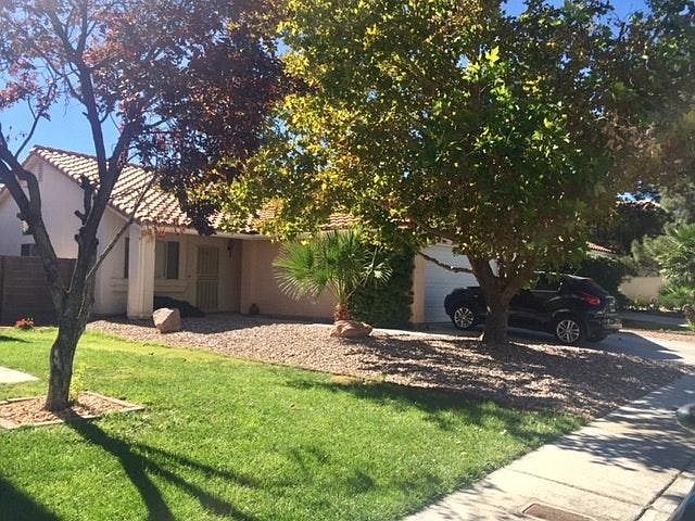 625 Sunset Cliff Circle