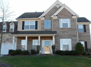 9913 Glenburn Ln, Charlotte, NC 28278