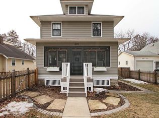 809 S 7th Ave, Iowa City, IA 52240
