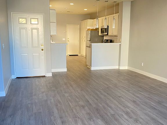 5th image of 10910 Ivy Hill Dr Unit 5