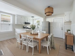 2755 E Surrey Dr #A, North Charleston, SC 29405