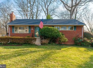 5202 Light St, Springfield, VA 22151
