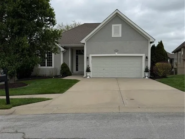 11005 N Cosby Ave, Kansas City, MO 64154