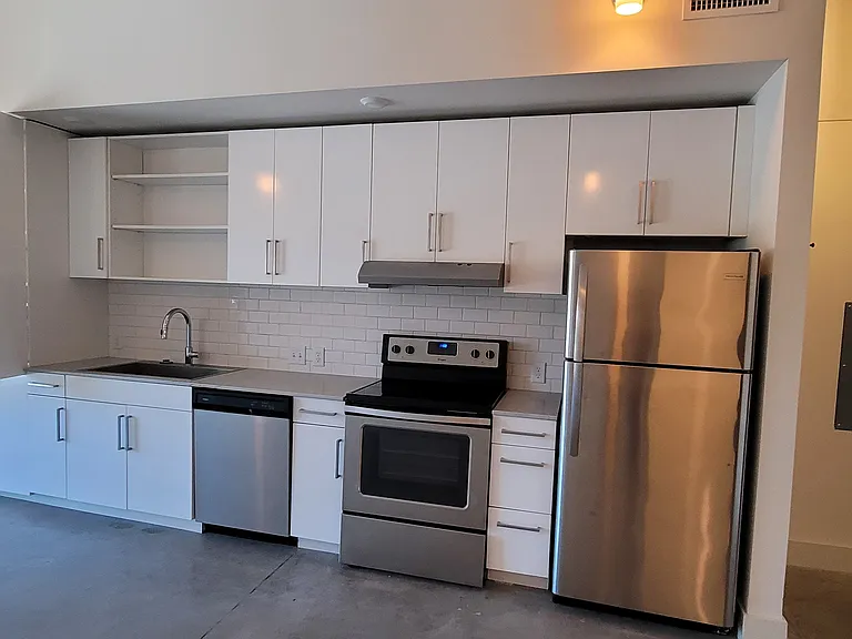 Eight Forty Apartments — Photo 6