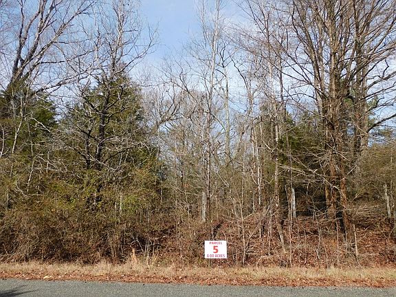 3rd image of Carr Ln