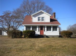 242 Maplewood Ave, Milford, CT 06460