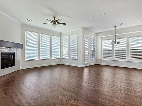 4th image of 2064 Remington Dr