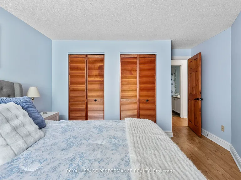 1 Rosamond St E #106 — Photo 16