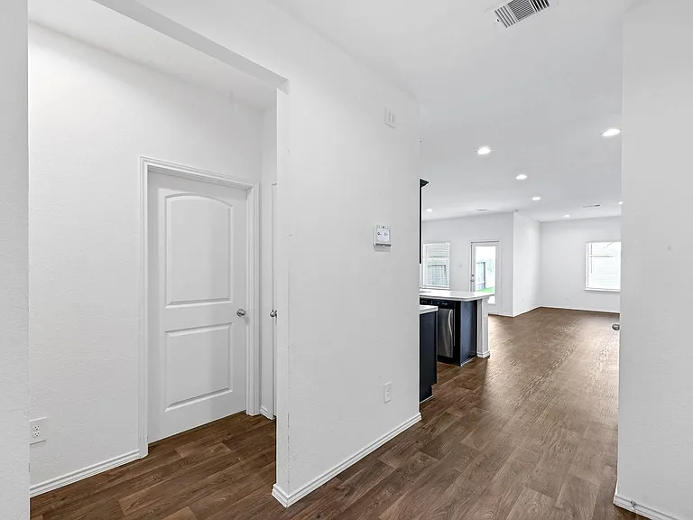21503 Flowering Garden Ln — Photo 3
