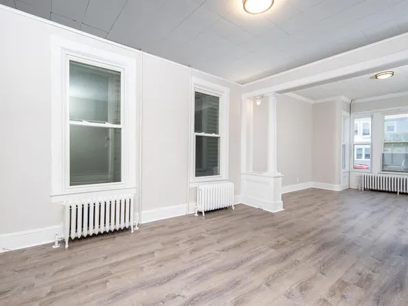 166 6th Ave Unit 1, Troy, NY 12180