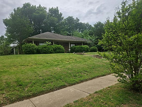 3rd image of 5504 Coronado Dr