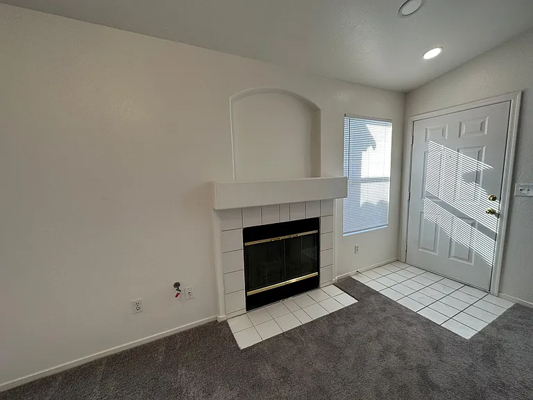 7117 Old Village Ave — Photo 33