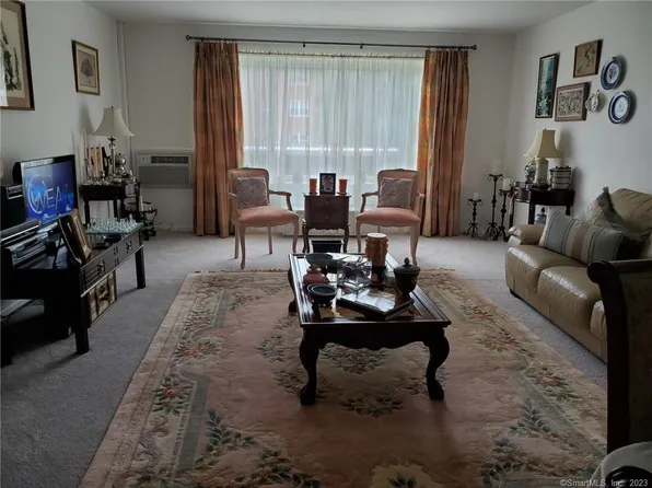 57 Westridge Road #B8, New London, CT 06320