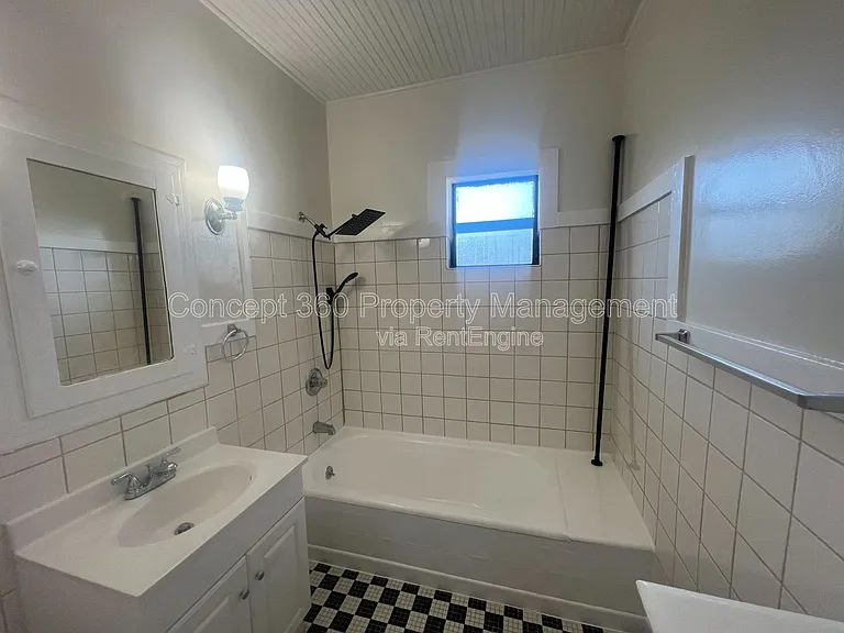 420 Orange Ave #9 — Photo 14