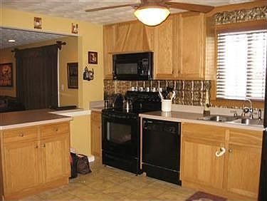 5th image of 2922 Malibu Dr
