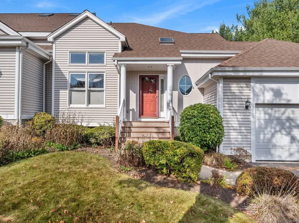 151 Summerfield Gardens #151, Shelton, CT 06484