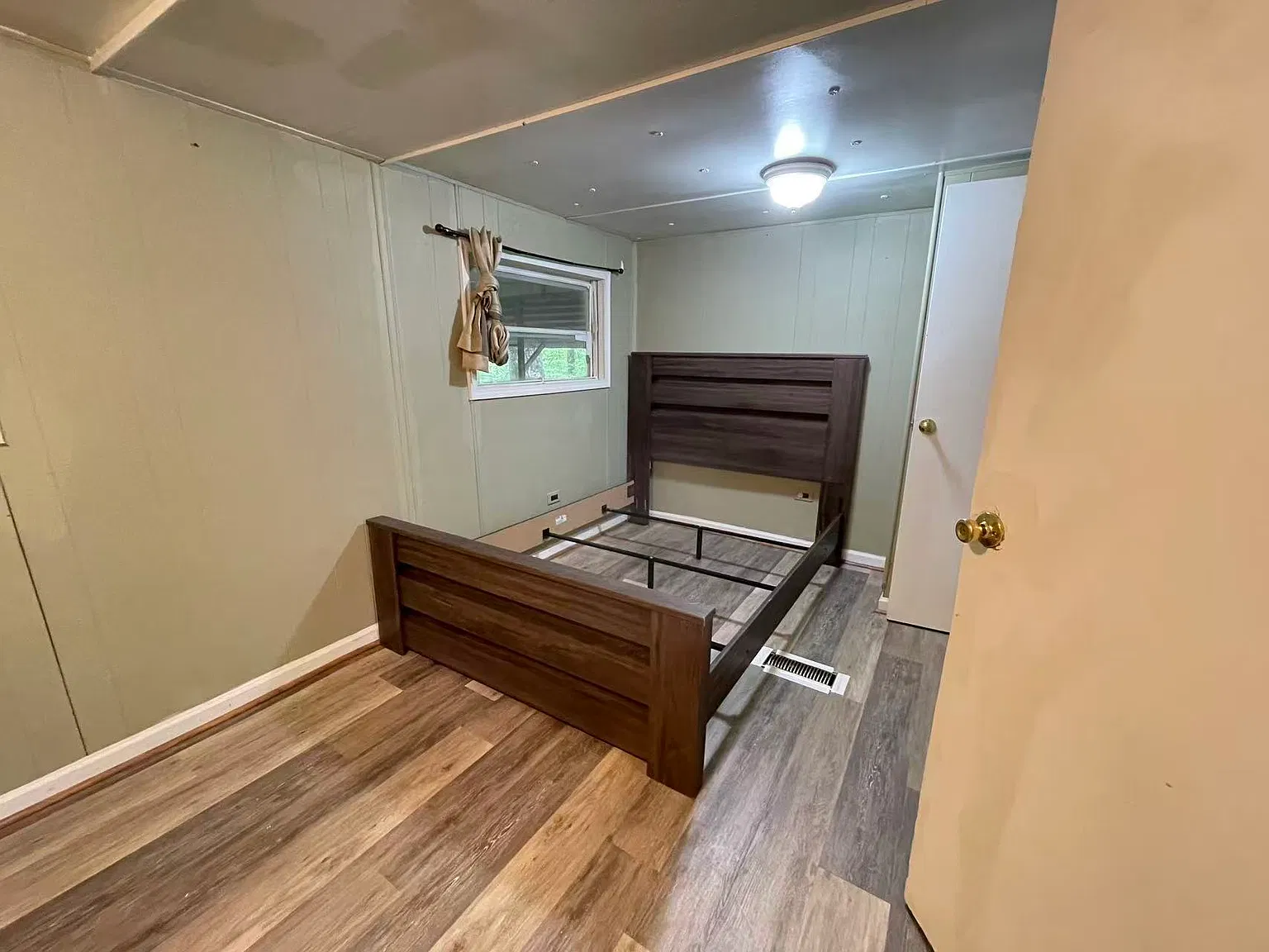2 bed, 800 sqft, $1,600 — Photo 2