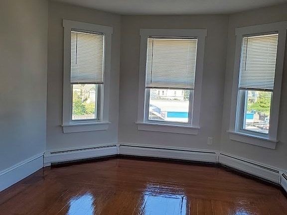 4th image of 870 Moody St APT 6