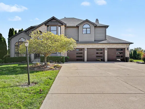 5915 E 107th Pl, Winfield, IN 46307