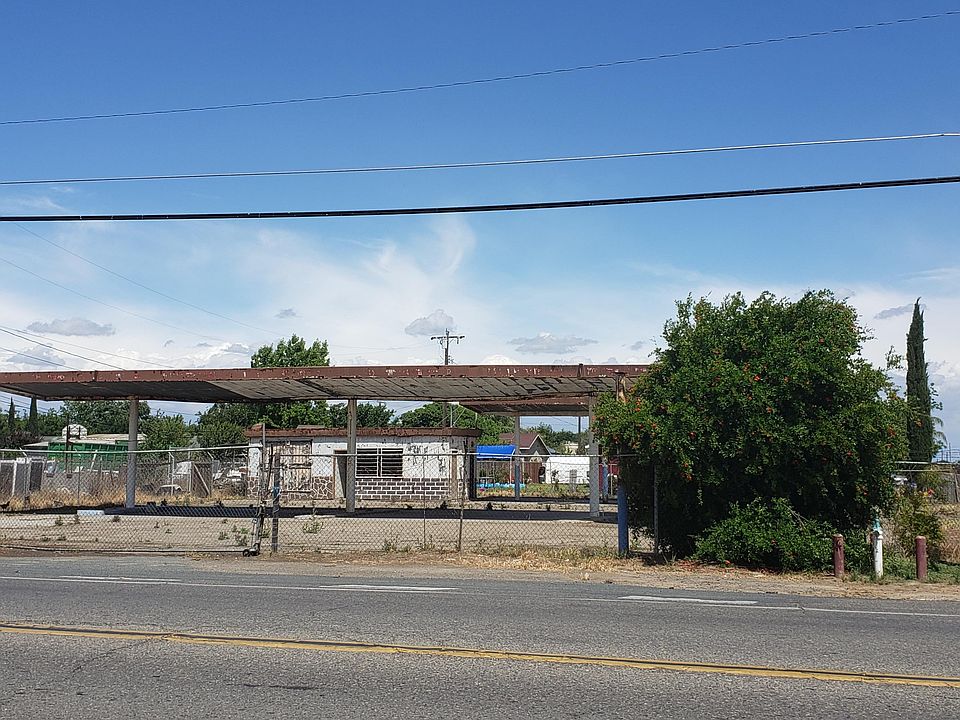 2nd image of 11747 10th Ave