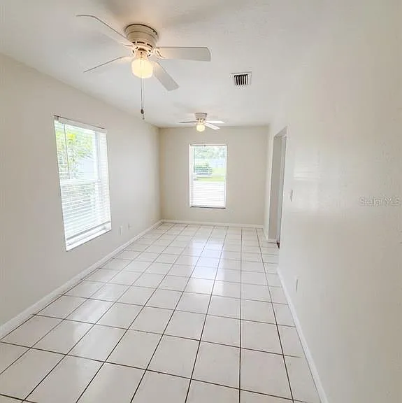 2119 W Henry Ave — Photo 8