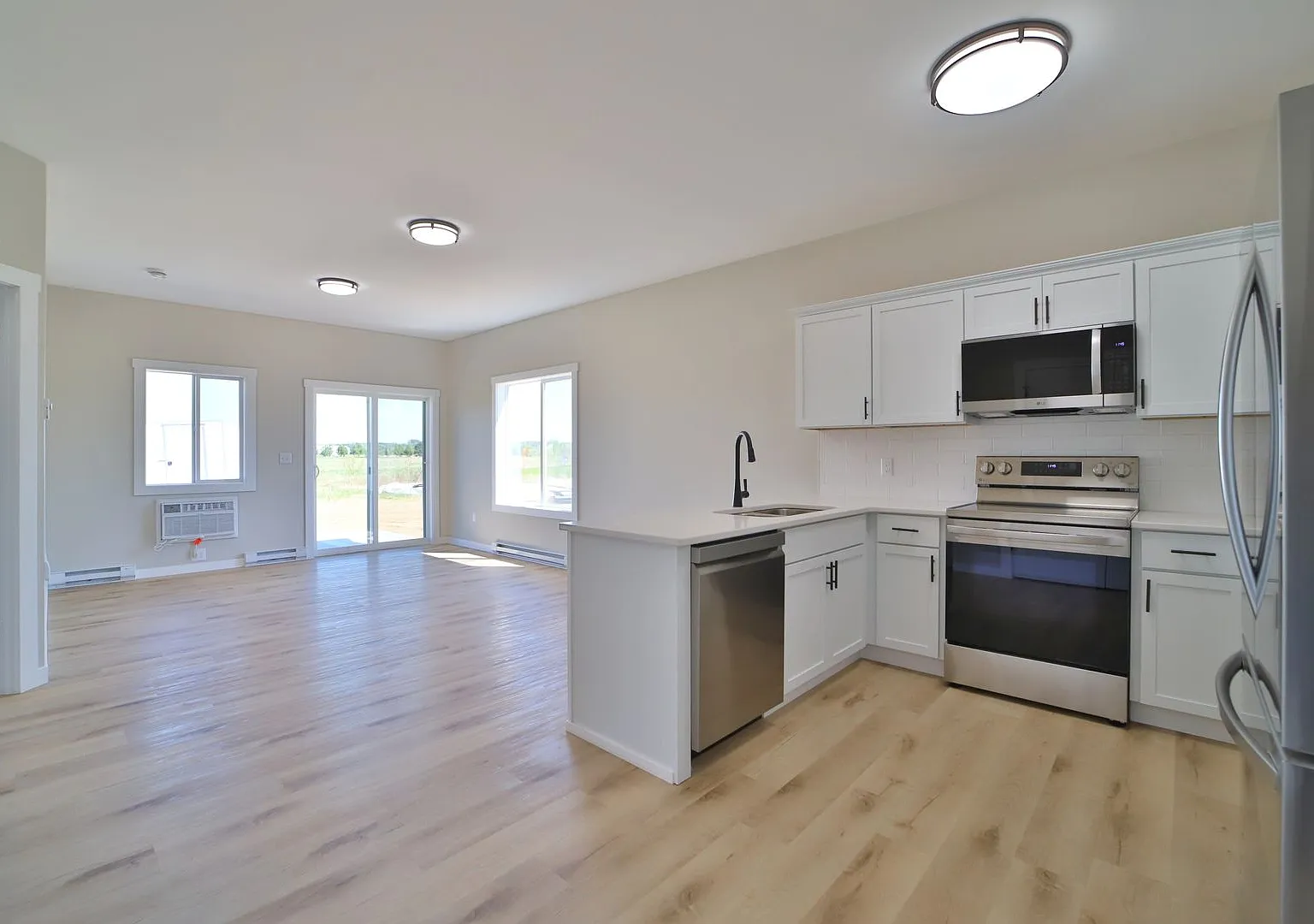 781 W Palomino Ave - Quad — Photo 3