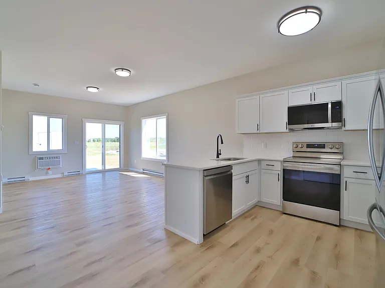 781 W Palomino Ave — Photo 9