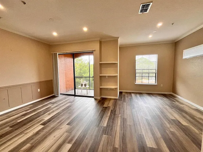 6149 Metrowest Blvd #305 — Photo 7