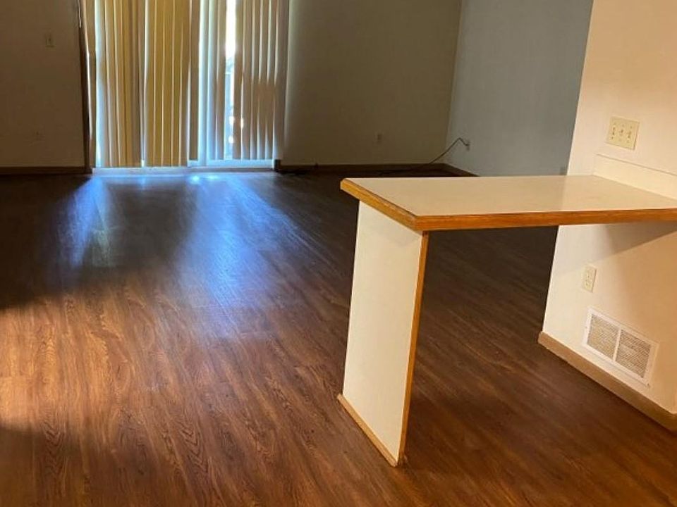 8695 Rosewood Ave NW APT 6, North Canton, OH 44720 Zillow