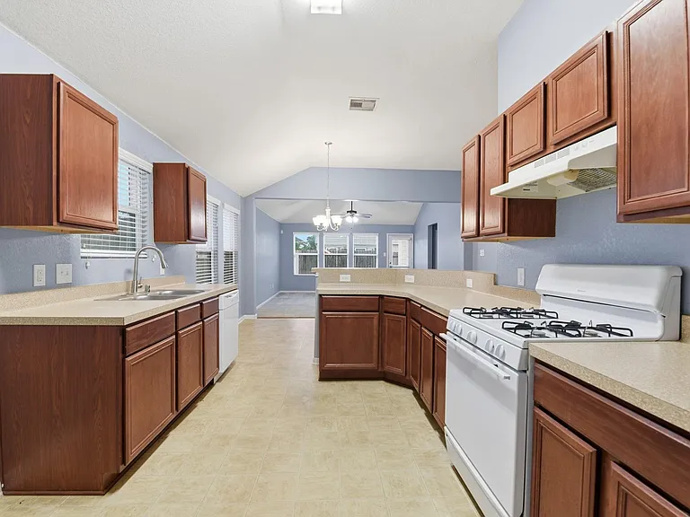 16763 N Blue Jay Dr — Photo 3