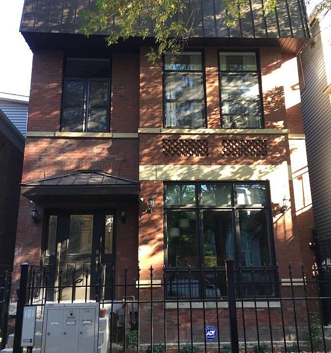 1st image of 1922 W Erie St #2