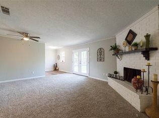 12105 Spring Branch Dr, Balch Springs, TX 75180