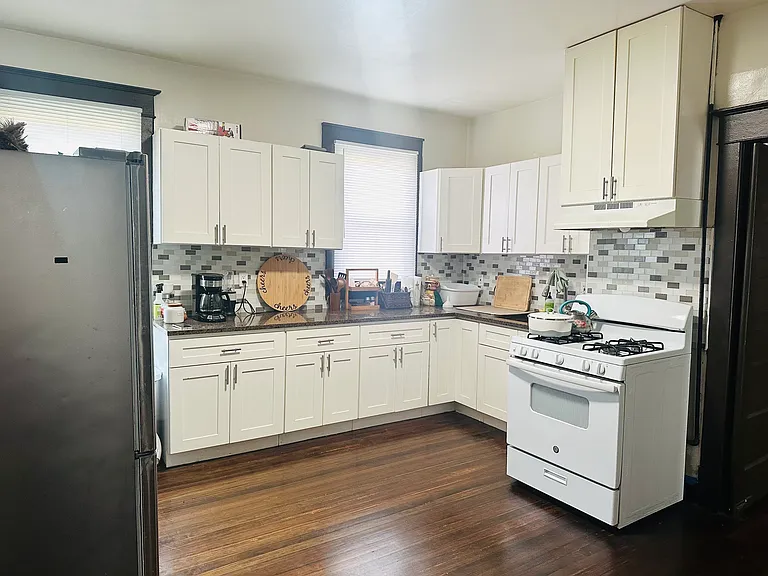 205 Delaware Ave — Photo 7