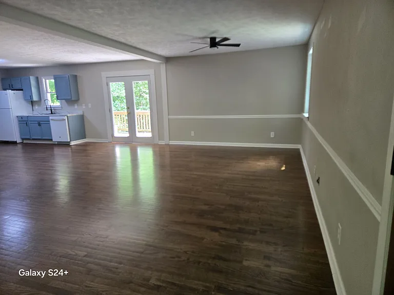 800 Sutton Mill Rd — Photo 1