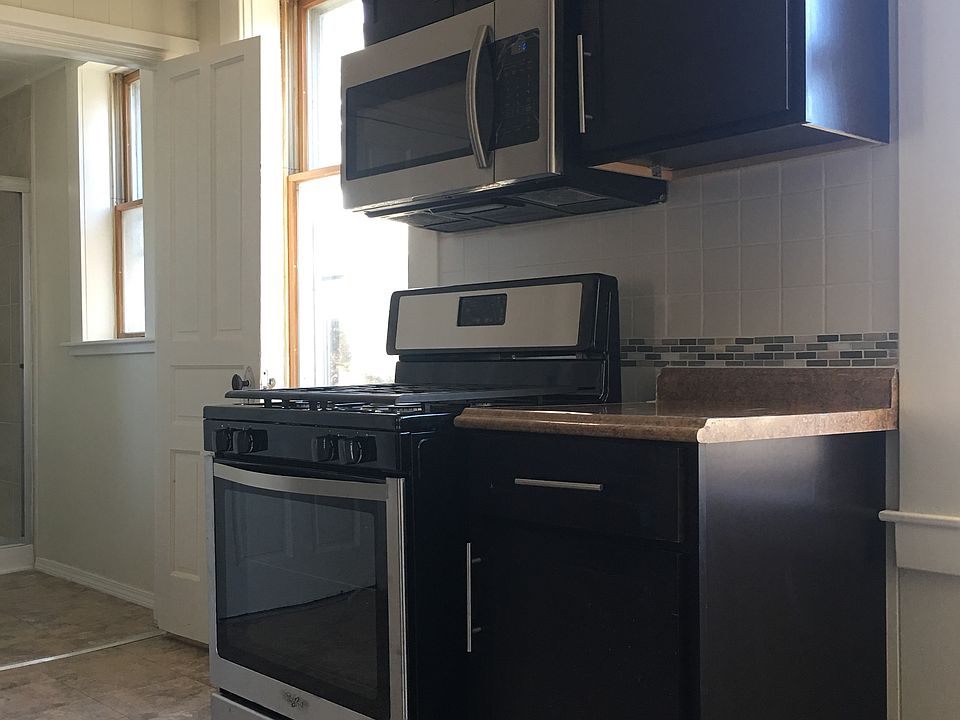1st image of 40 Burlington Ave #Upstairsre