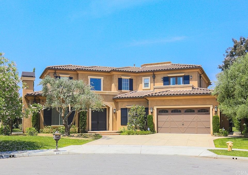 1st image of 807 Kaitlyn Pl
