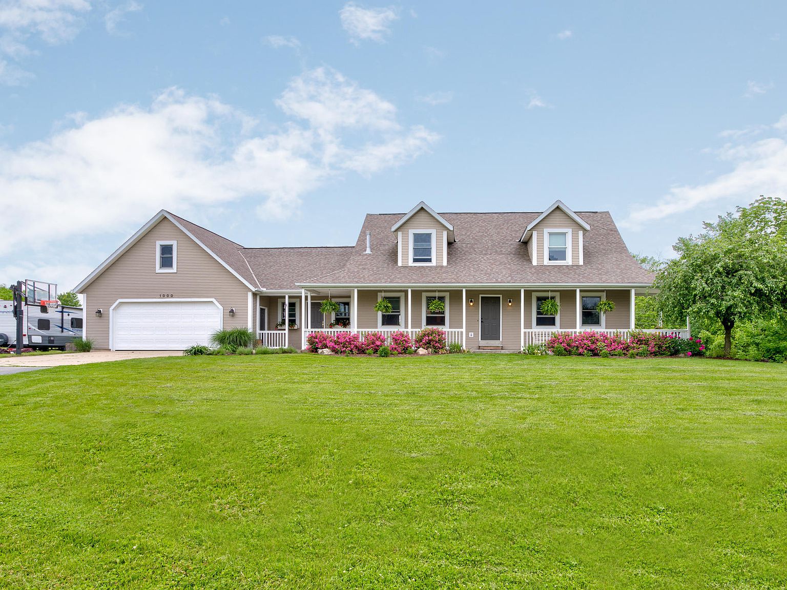 1000 64th Ave, Zeeland, MI 49464 Zillow