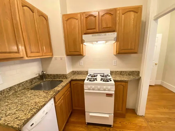 165 Hemenway St, Boston, MA