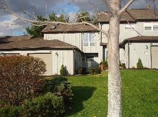4 East Knl, Rhinebeck, NY 12572