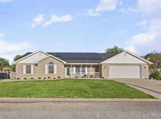 3507 Castelli Dr, Alton, IL 62002