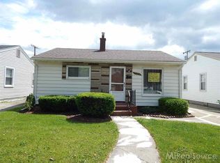 21428 La Salle Blvd, Warren, MI 48089