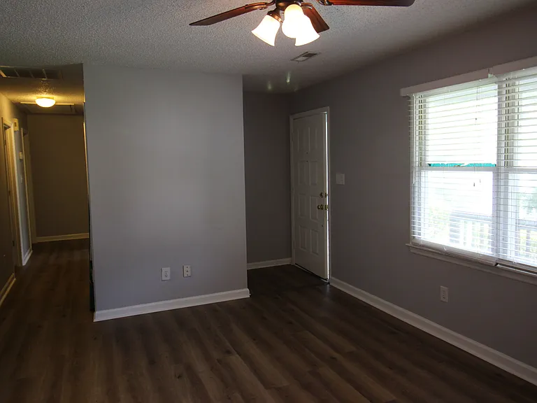 6008 Southcrest Dr — Photo 5