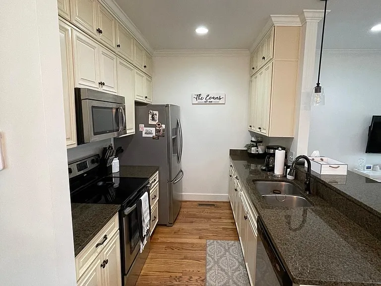 4513 Michigan Ave — Photo 8