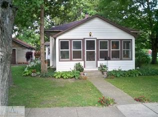 408 West St, Grand Ledge, MI